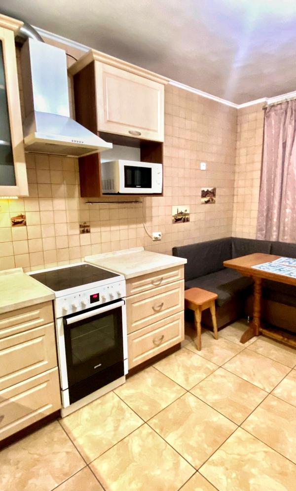 Жаңа ғимараттағы жайлы 1 бөлмелі пәтер, Смилянская көшесі, Соломенский ауданы