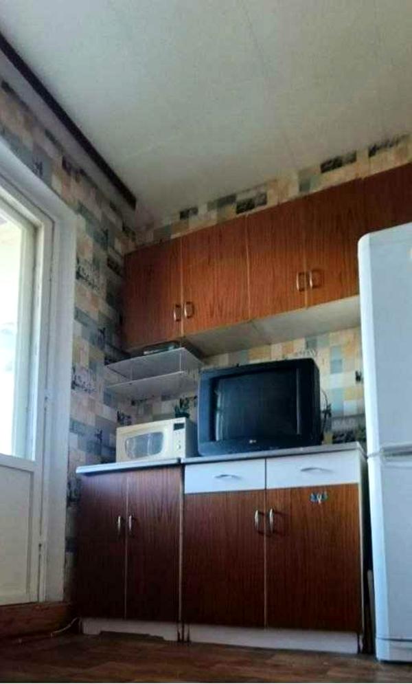 1-Bedroom Apartment in Troeshchyna, Near Darnytsya Metro