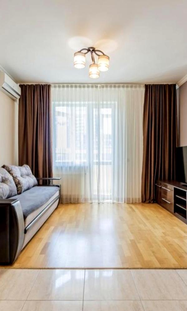 1-bedroom apartment in Cosmopolitan Complex, Degtyarivska Street
