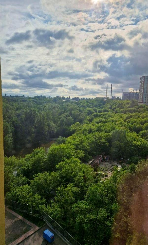 Spacious 46m² Apartment with Separate Bedroom in Medovy Residential Complex