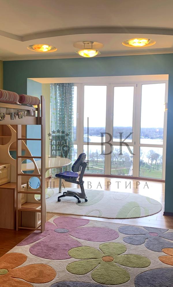Panoramic 5-Room Apartment with Dnipro River View in Oazys Complex