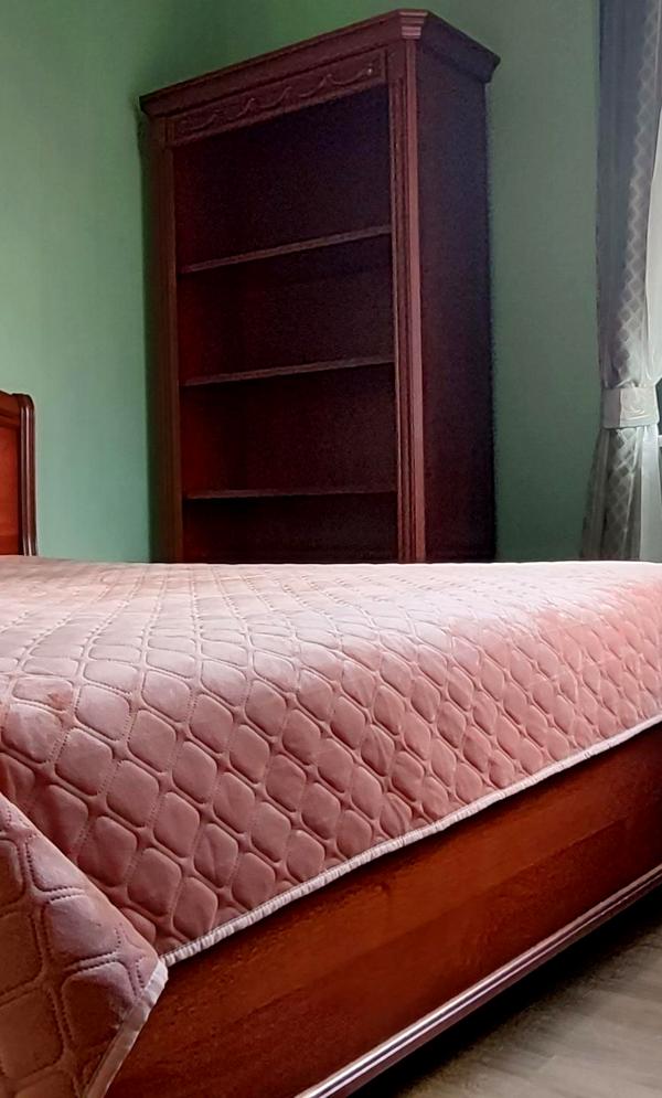 3-Room Apartment in Pechersk District, Kyiv City Center
