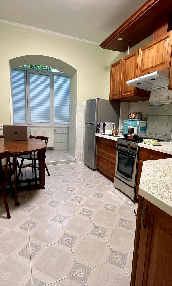 Luxury 1-bedroom apartment in park zone with modern amenities