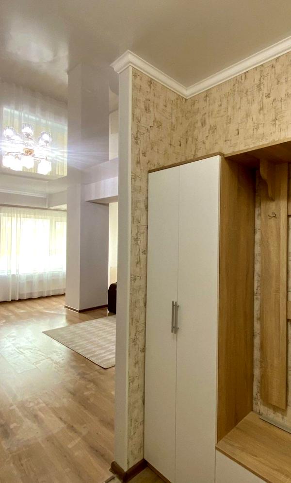 2-Room Apartment in Prestigious Prestige Hall Complex, Podil Area, Near Kontraktova Square