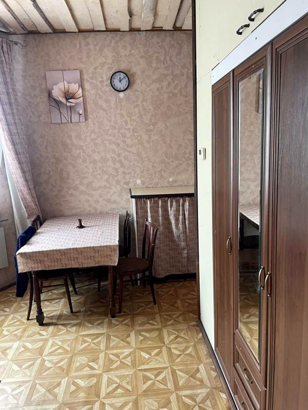 Part of a house in the village of Pidbirtsi with a separate room and kitchen