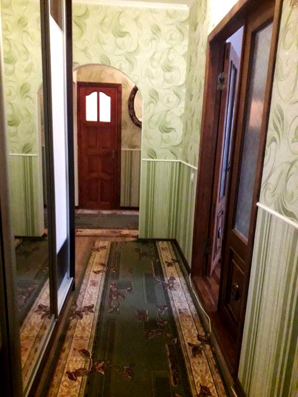 Spacious 3-Room Apartment in Rivne, Yuvileynyi District