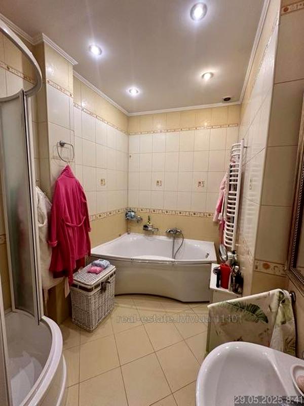 Spacious Apartment Near Ekoland with Designer Renovation and Full Amenities