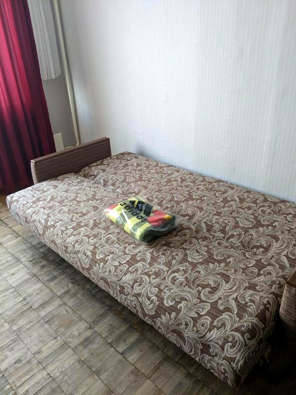 Compact 1-Room Apartment in Dorohozhychi with Basic Amenities