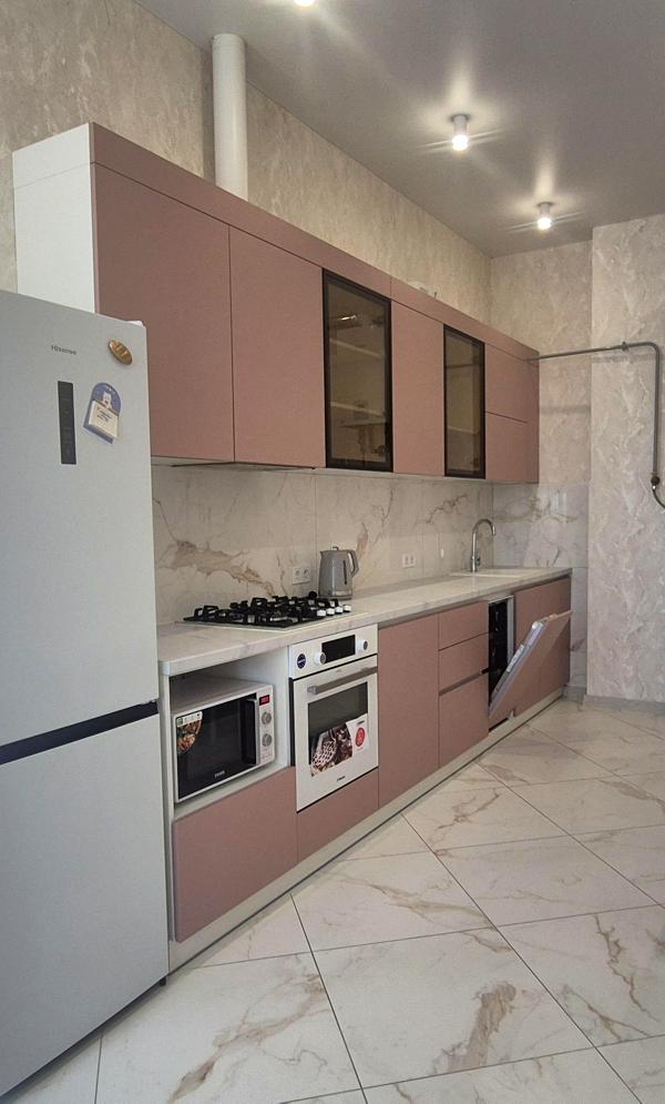1-Bedroom Apartment near City Center with Fresh Renovation