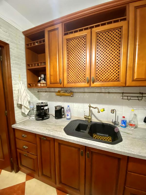 Cozy two-room apartment in historic Pechersk area near Kyiv-Pechersk Lavra