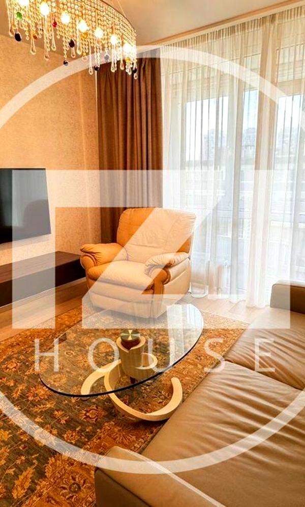 3-Room Stylish Apartment in Hoffmann House with Euro Renovation