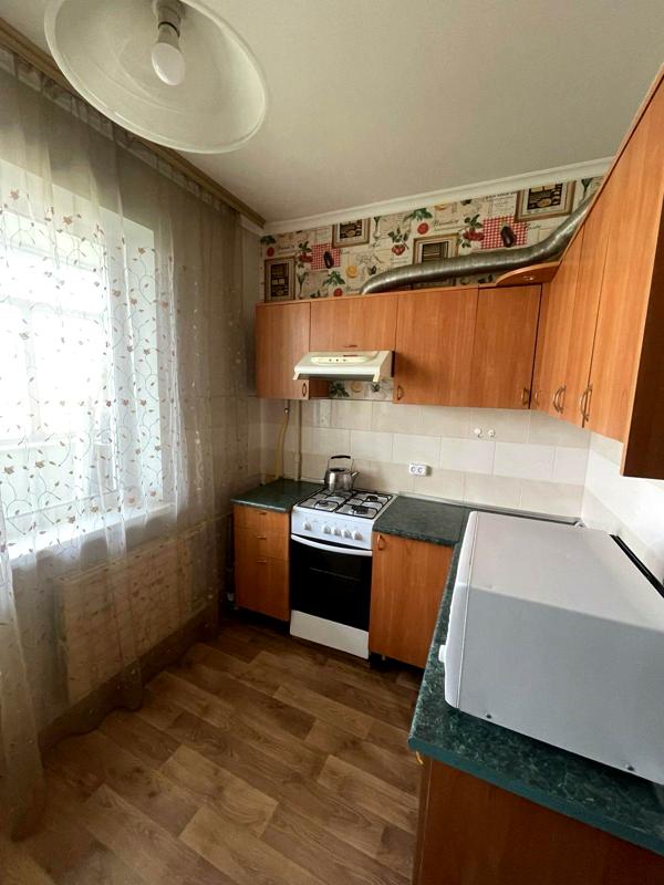 Apartment on Voskresinka, Shukhevicha Avenue, Partially Furnished