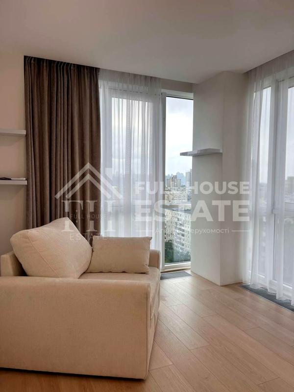 Spacious 3-bedroom apartment in Barvinok Residential Complex