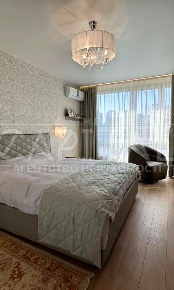 3-Room Apartment in Hoffmann House, Kyiv - Premium Urban Living