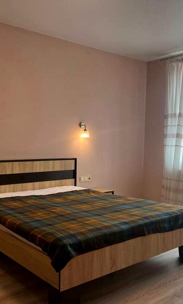2-bedroom apartment near Lviv city center with parking and pet-friendly