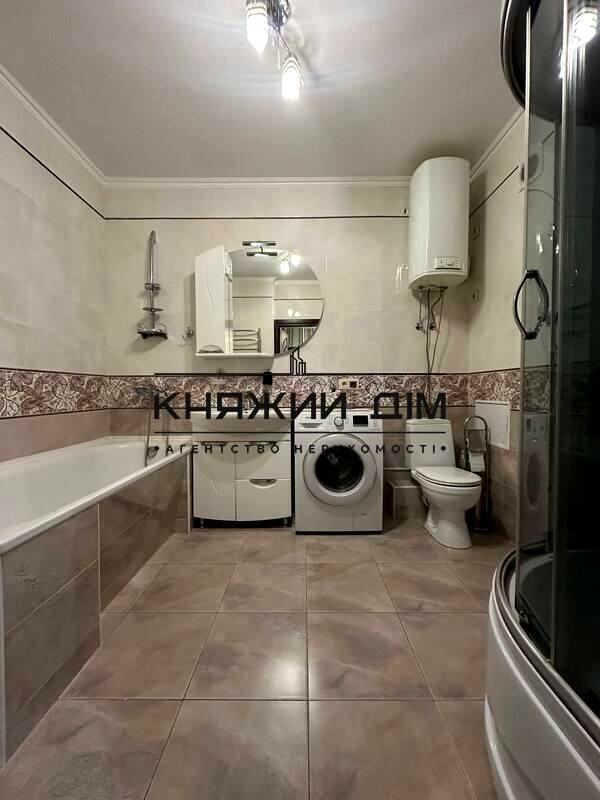 2-Room Apartment with All Amenities on Oleny Pchilky Street