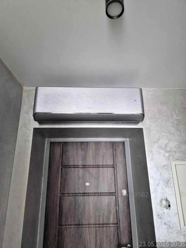 Designer Renovated Apartment with Studio Kitchen and Separate Bedroom