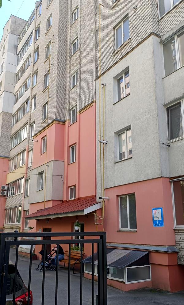 2-Room Apartment near Dendropark with Individual Heating