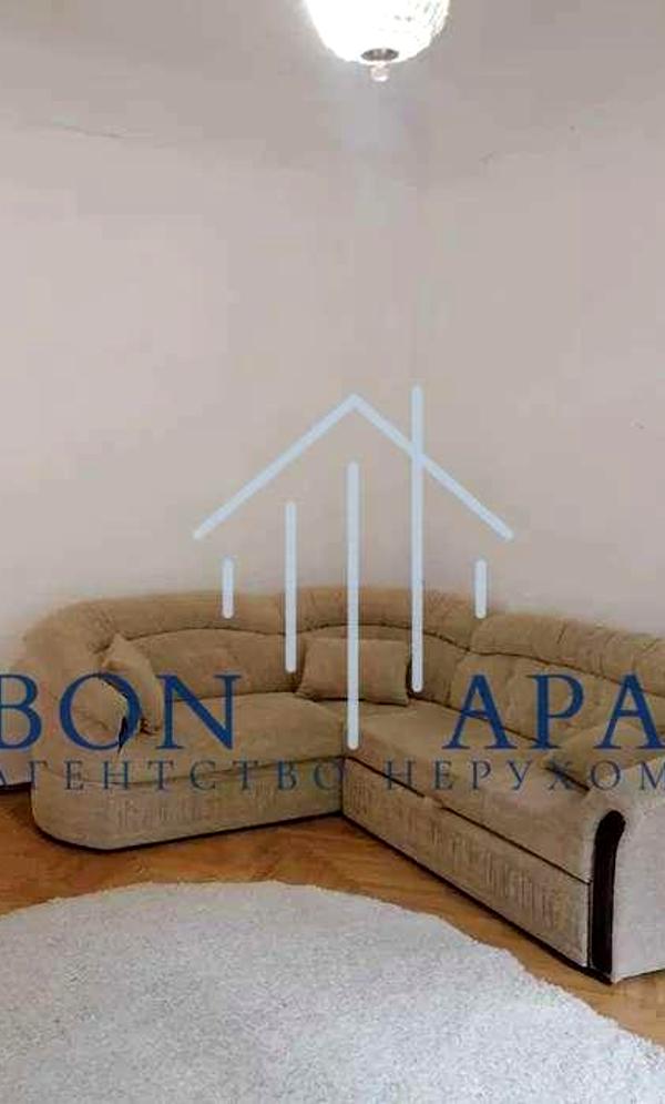2-room apartment with renovation near Zoloti Vorota and University