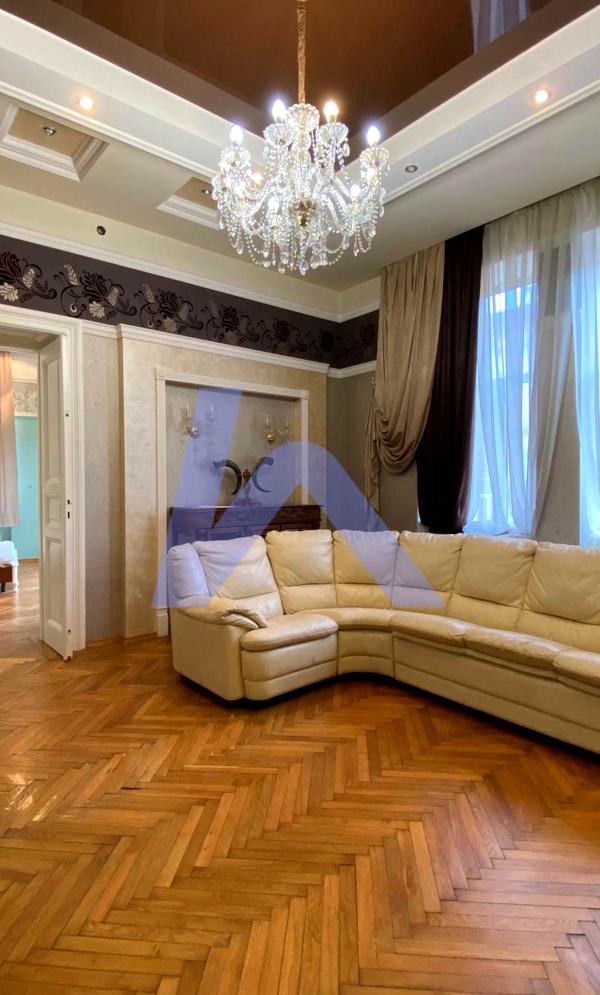 2-Room Apartment in City Center, Near Public Transport