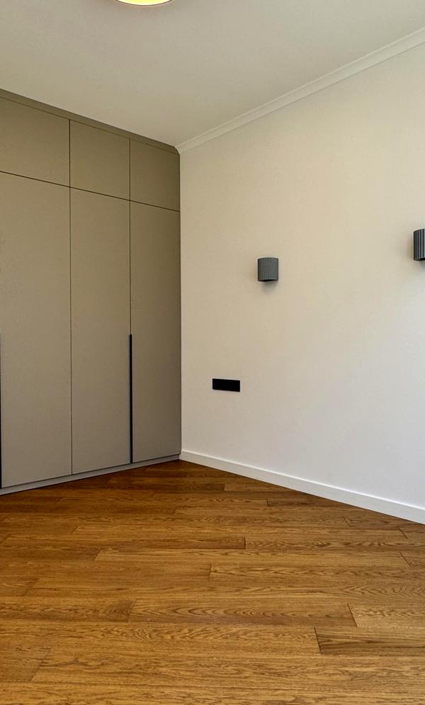 New 3-Room Apartment in 'Flower City' Complex with Modern Design
