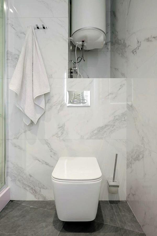 Luxury 1-bedroom apartment in central Kyiv with premium amenities