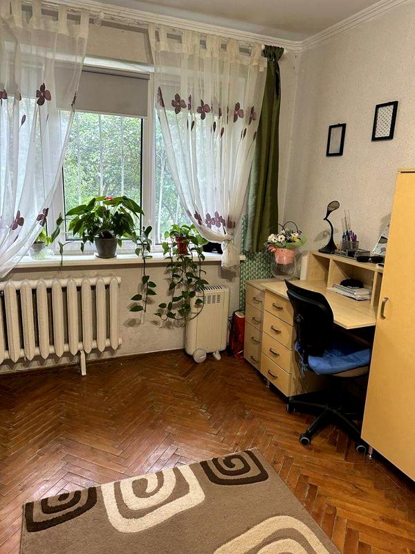1-Room Apartment in Quiet Green District, Ground Floor, Fully Equipped