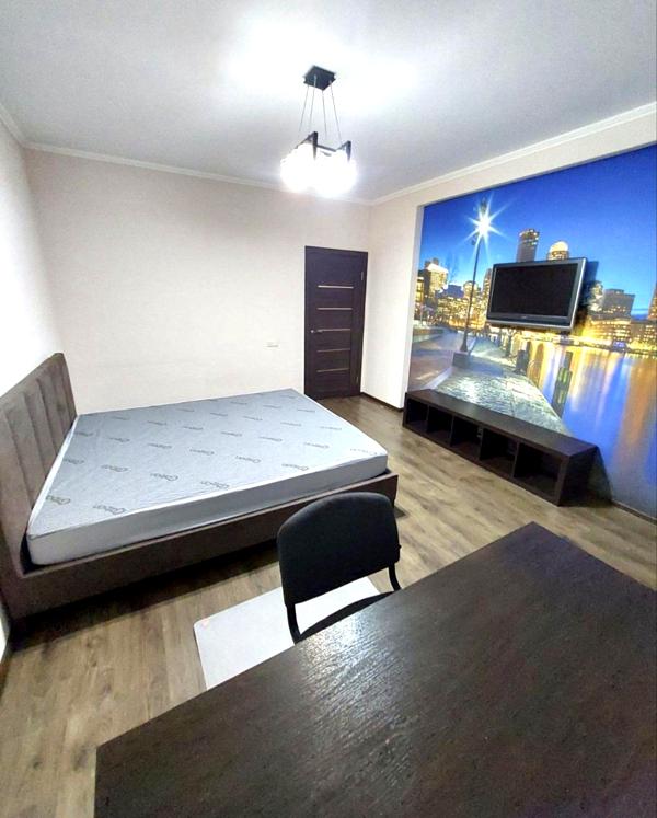 1-Bedroom Apartment in Parkovi Ozera Complex with Modern Amenities