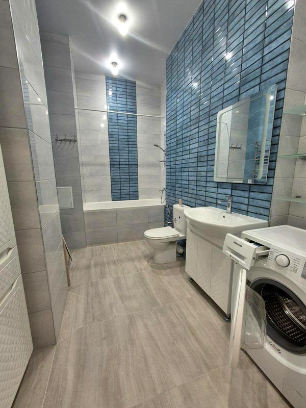 1-Room Apartment Near Starobazarny Square, Greek Square, Newly Renovated