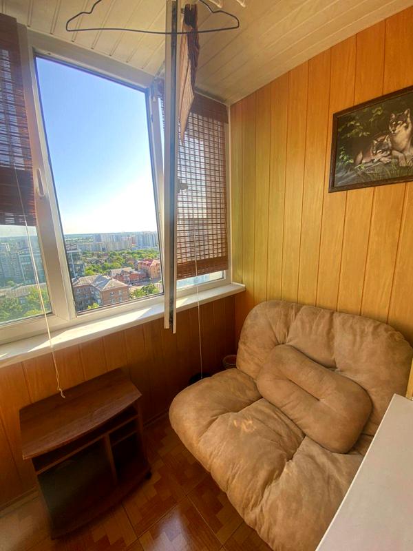 1-Bedroom Apartment in Solomyansky District with Amenities