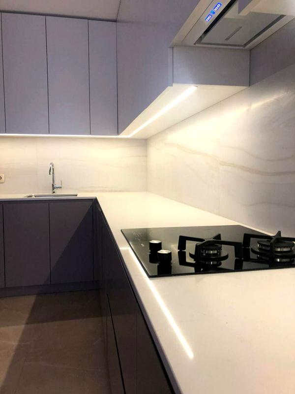 2-Room Apartment with Studio Kitchen, Two Balconies, Wardrobe