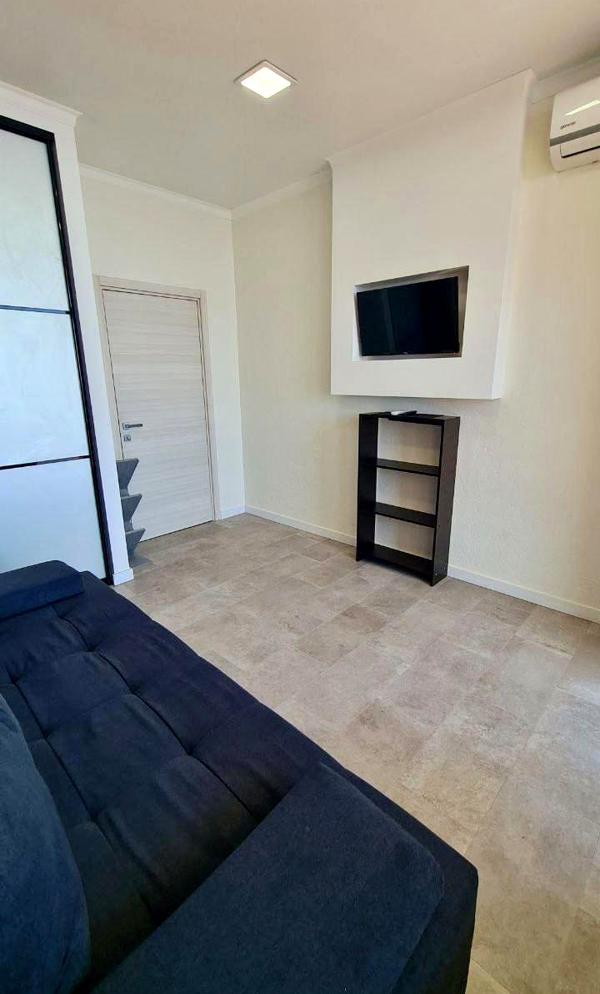 Sea View 2-Bedroom Apartment in 44 Pearl Complex, Arcadia