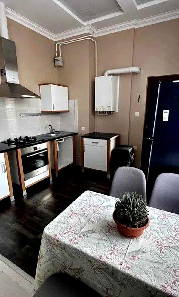 2-Room Apartment near Shevchenko Park, Fully Equipped