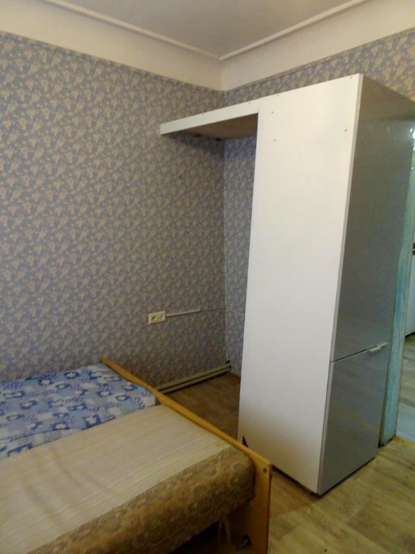 1-Room Apartment near Vokzalnaya Metro with Full Renovation