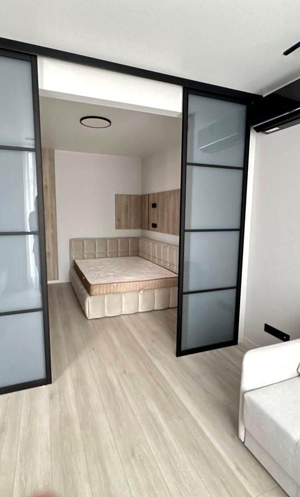 Elegant Apartment near Kharkivska Metro with Modern Design