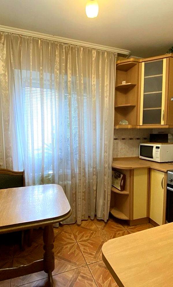 Cozy 1-bedroom apartment near Poznyaki metro, fully furnished
