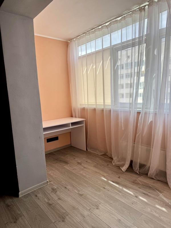 1-Bedroom Apartment in Sofiivska Borshchahivka, Modern Loft Style