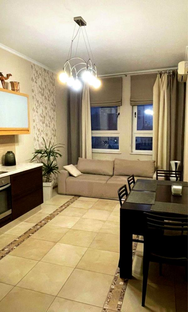 Spacious 2-Room Apartment near Olympiyska Metro with Eurorepair