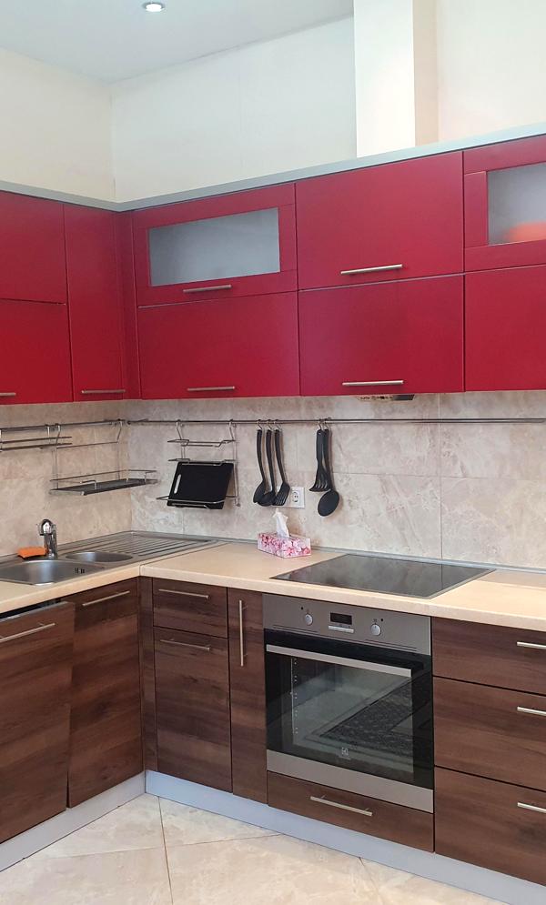 Spacious 1-bedroom apartment on French Boulevard with amenities