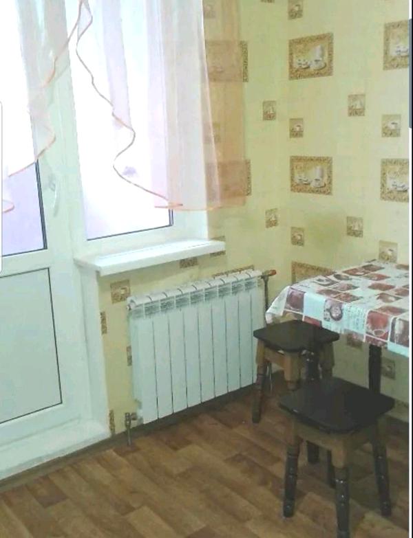 Apartment near Vasylkivska metro, good condition