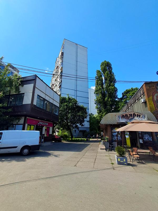 1-bedroom apartment near Chernihivska metro, well-equipped