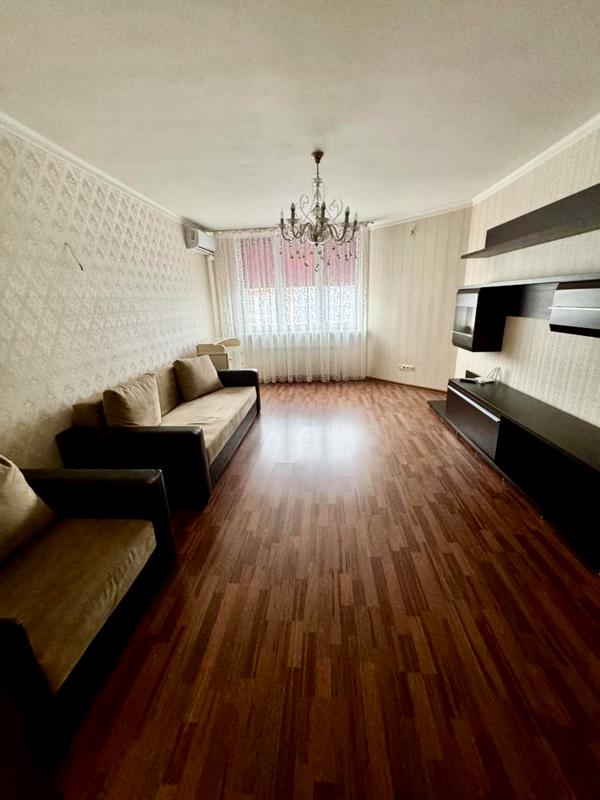 Spacious apartment near Auchan, Lake Sonychne, with pet-friendly policy