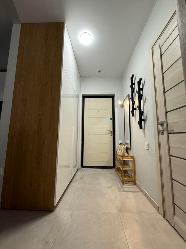 Modern 1-Bedroom Apartment in Nova Anglia Complex, Holosiivskyi District