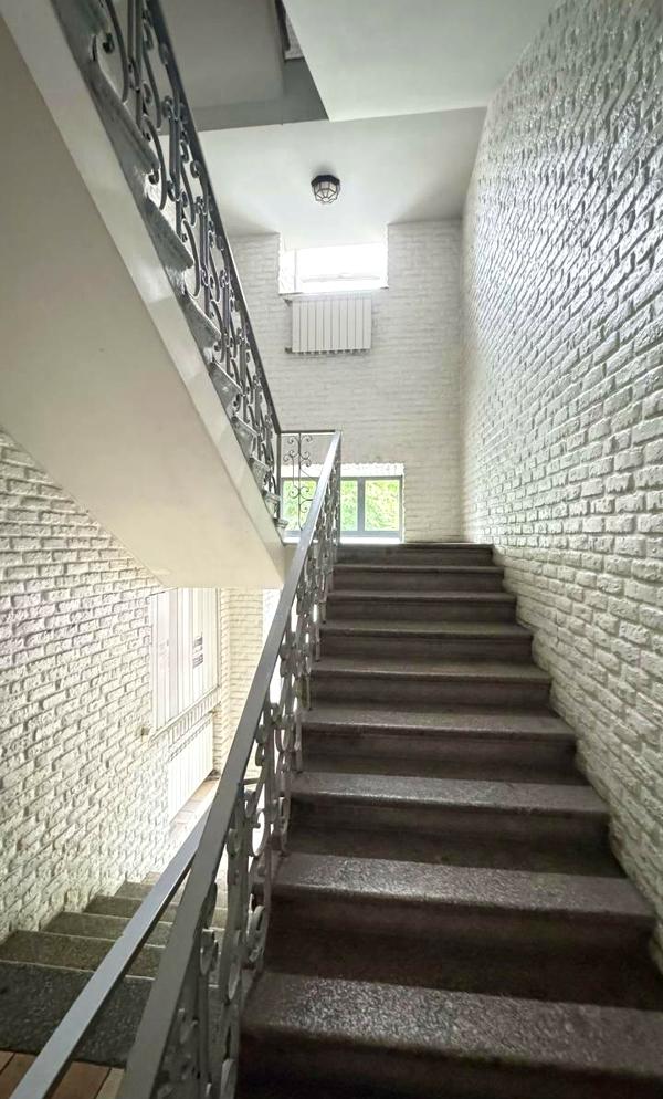 Spacious 4-Room Duplex Apartment in Kyiv City Center