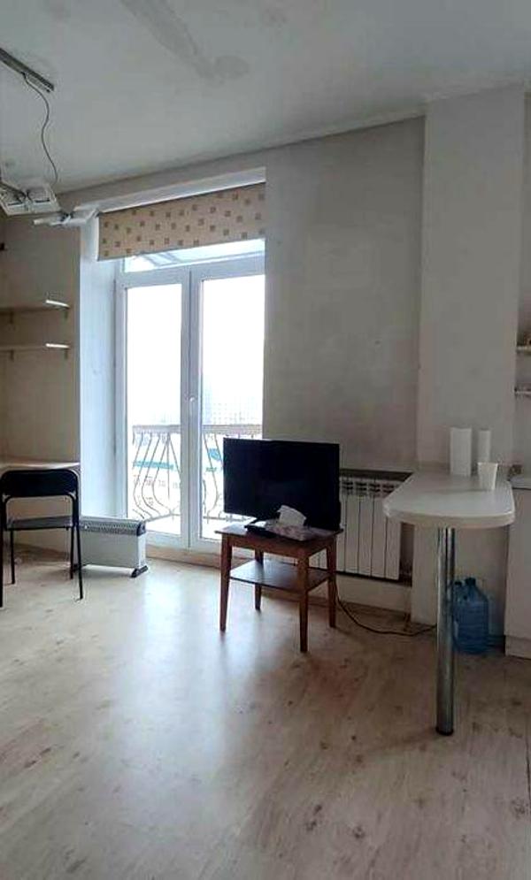 1-Bedroom Studio Apartment near Lukyanivska Metro
