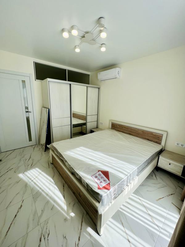 2-Room Apartment near Park and Lake, First Lease, Stryjska Street