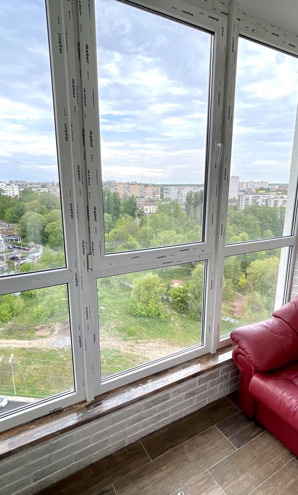Euro Two-Room Apartment in Parkovyi City Complex with Panoramic View