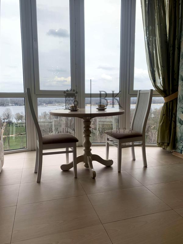 Panoramic 5-Room Apartment with Dnipro River View in Oazys Complex