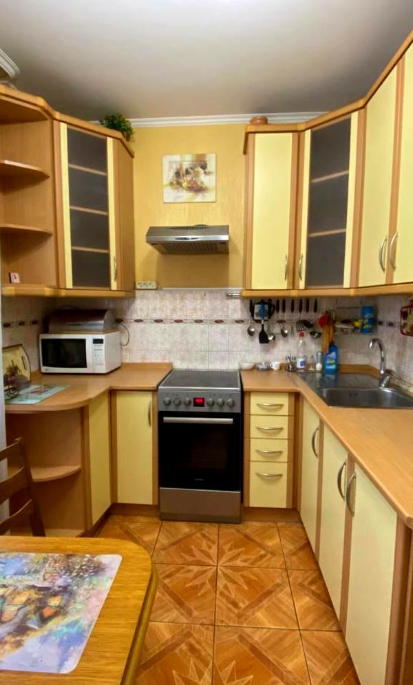 Cozy 1-bedroom apartment near Poznyaki metro, fully furnished