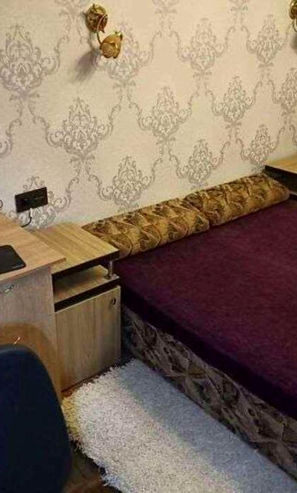 1-bedroom apartment on Oleny Telihy Street, quiet yard, well-equipped